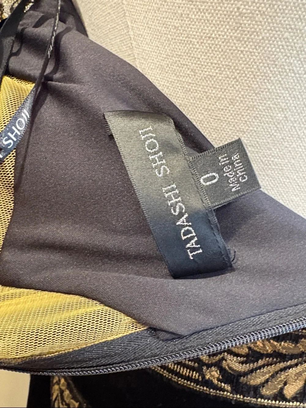 Tadashi Shoji Black Velvet Lace Long Sleeve Off-Shoulder Dress size 0 - Picture 7 of 12